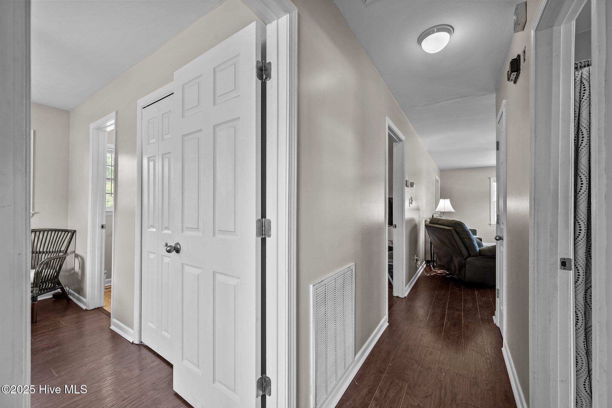 102 Mercer Road Jacksonville, NC 28546 - Photo 14 of 53 20-web-or-mls-_RAD0054