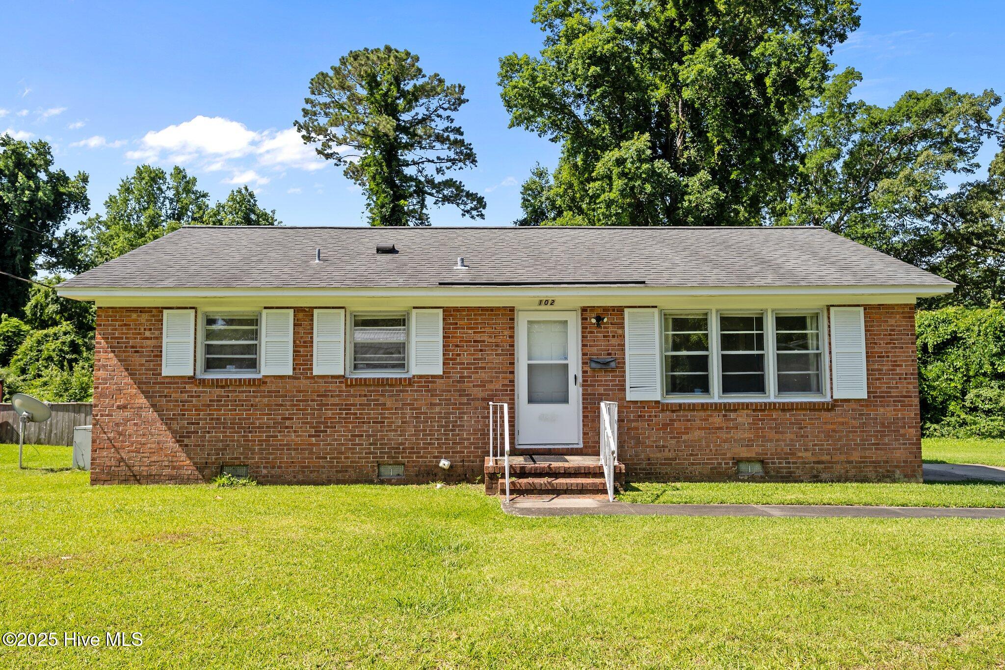 102 Mercer Road Jacksonville, NC 28546 - Photo 2 of 53 1-web-or-mls-01