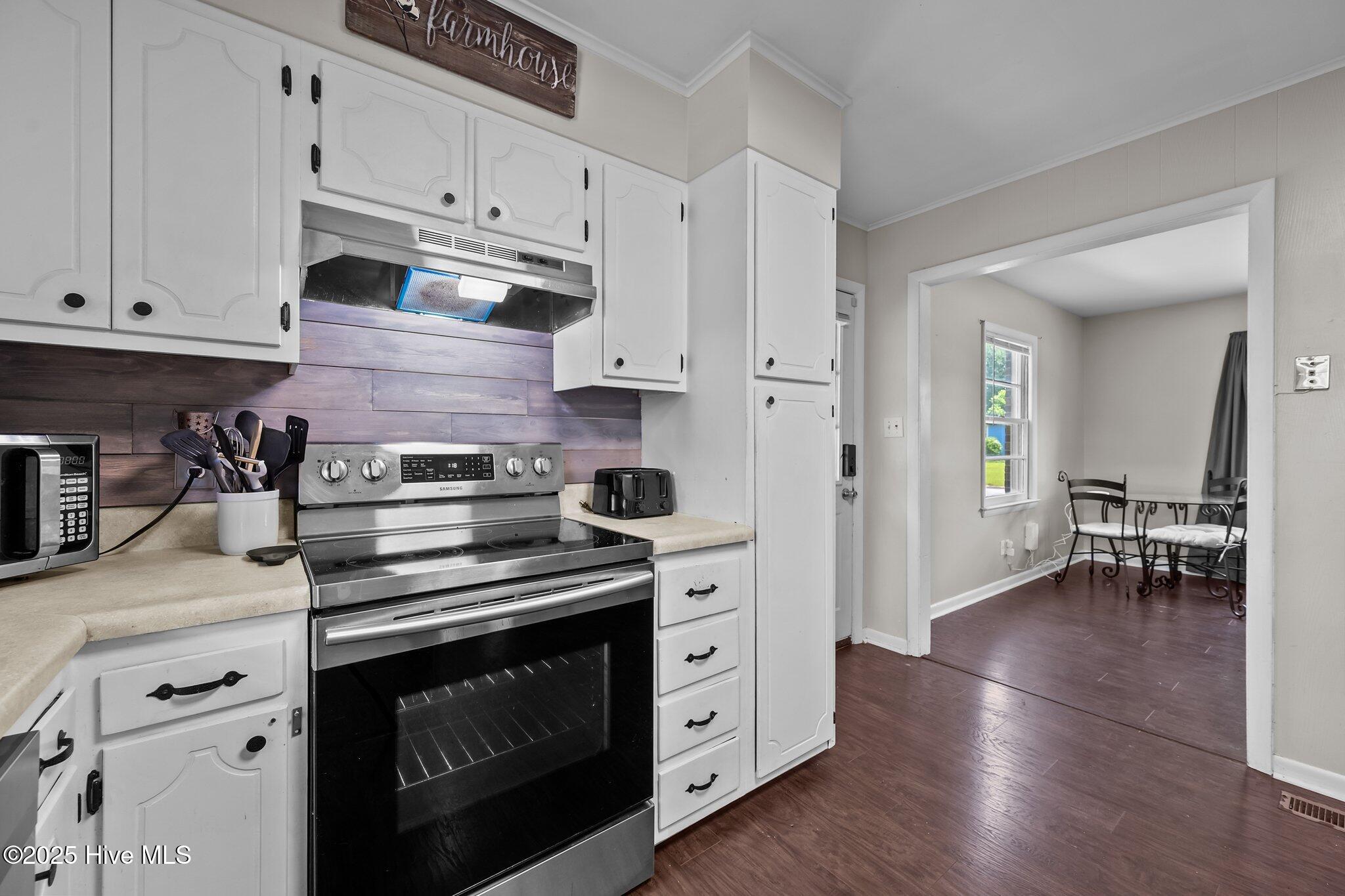 102 Mercer Road Jacksonville, NC 28546 - Photo 31 of 53 17-web-or-mls-_RAD0045