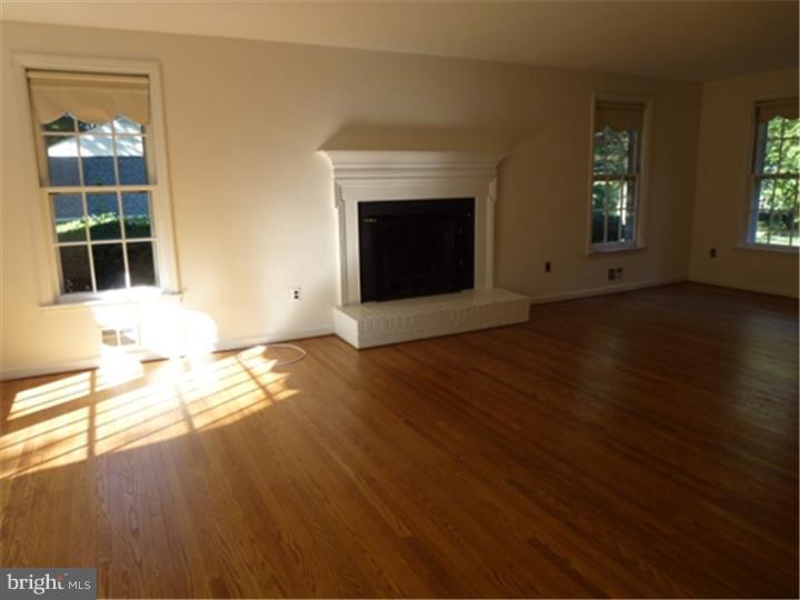 1036 Tenby Road Berwyn, PA 19312 - Photo 4 of 24