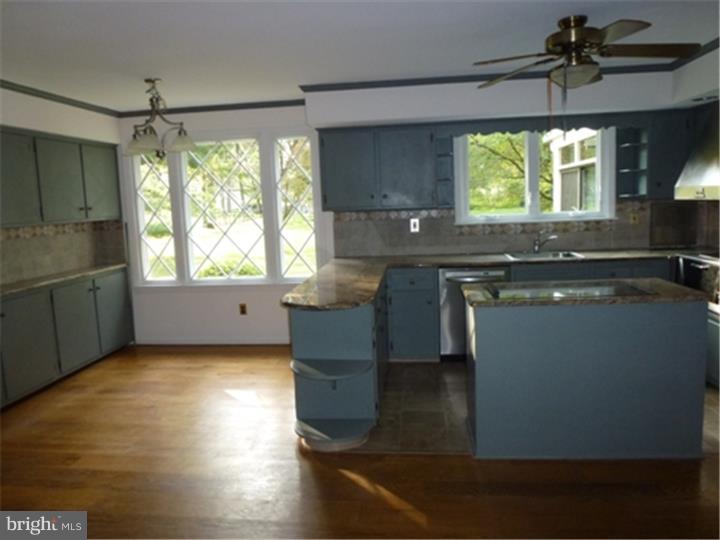 1036 Tenby Road Berwyn, PA 19312 - Photo 8 of 24