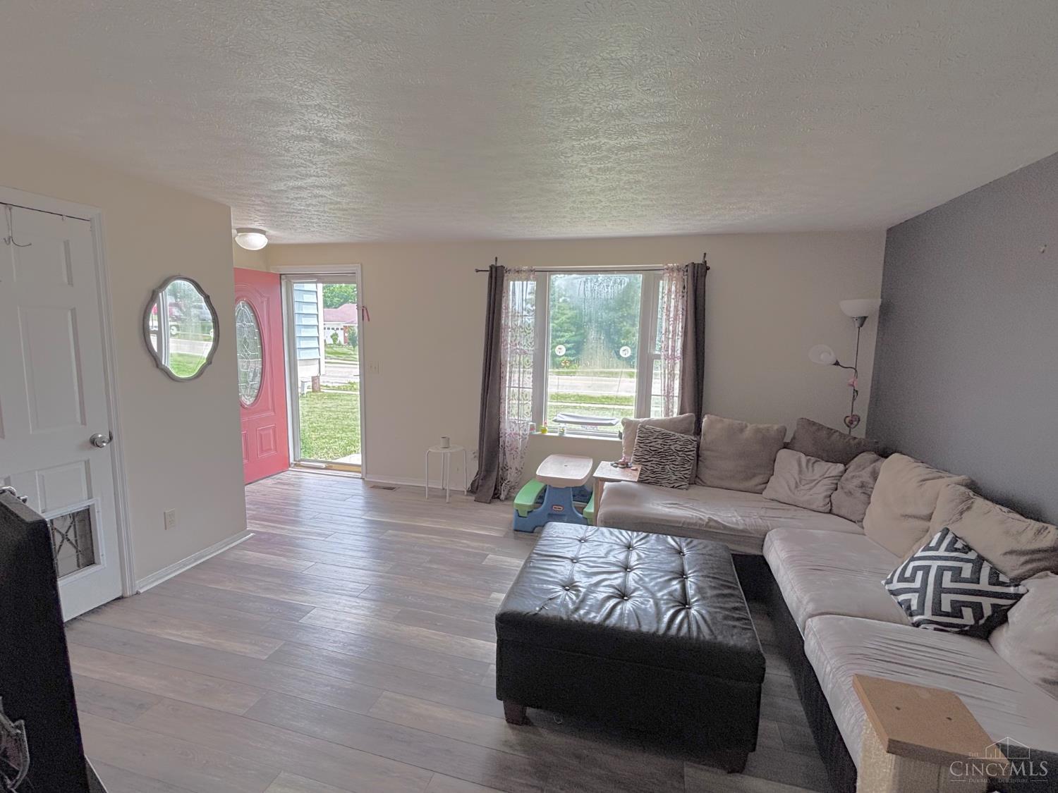 11629 Pippin Road Cincinnati, OH 45251 - Photo 7 of 34