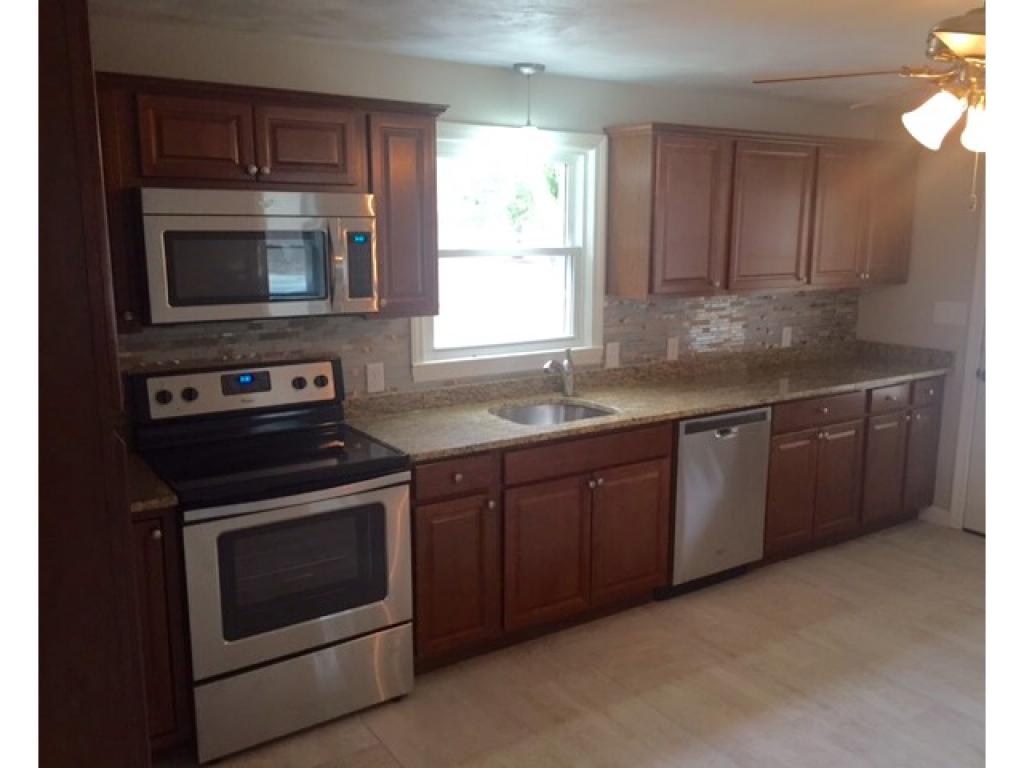 145 Back River Road Bedford, NH 03110 - Photo 4 of 10