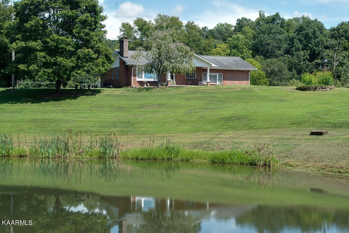 172 Smith Road Clinton, TN 37716 - Photo 1 of 23 Peaceful here