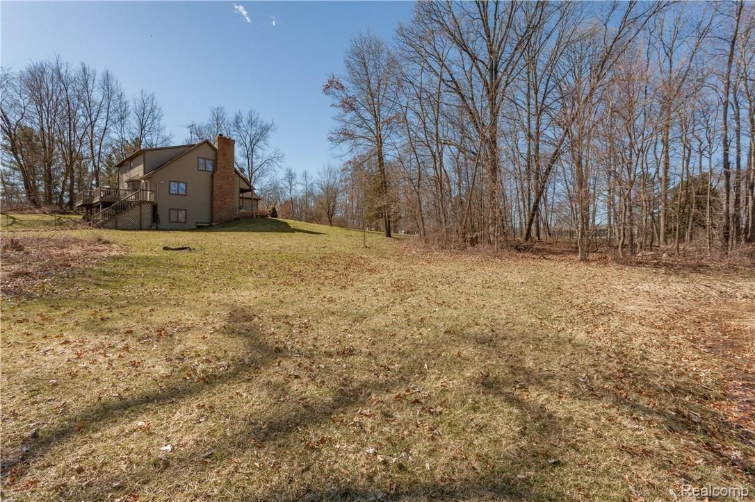 2310 Pingree Road Howell, MI 48843 - Photo 40 of 41 IMG_3691.jpg