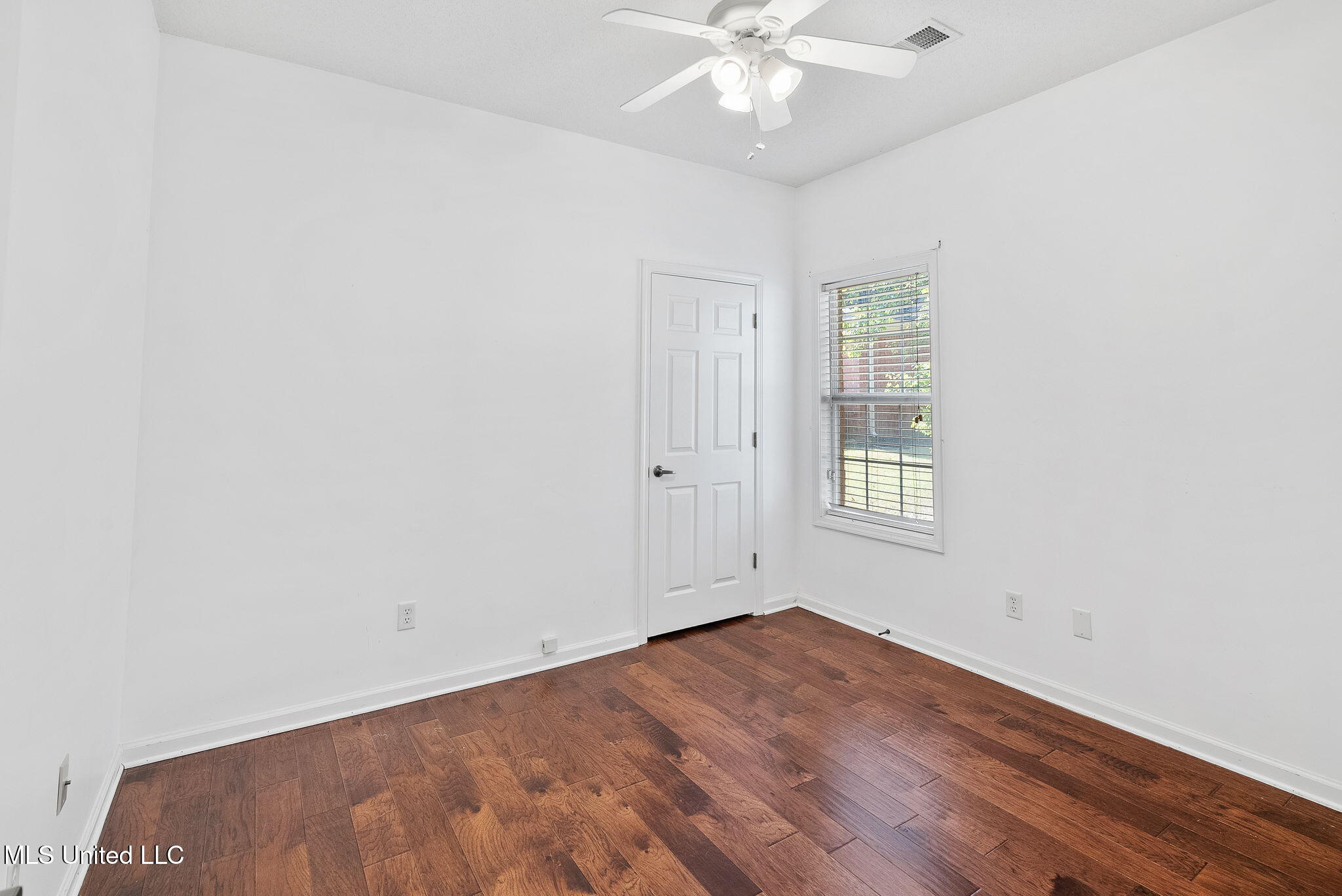 833 Martin Circle North Hernando, MS 38632 - Photo 23 of 30 Bedroom 3