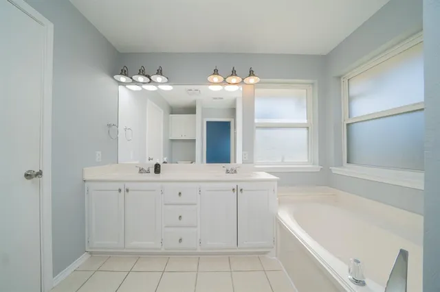 $274,500 | 814 Braewood Circle, Lindale, TX 75771