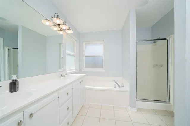 $274,500 | 814 Braewood Circle, Lindale, TX 75771