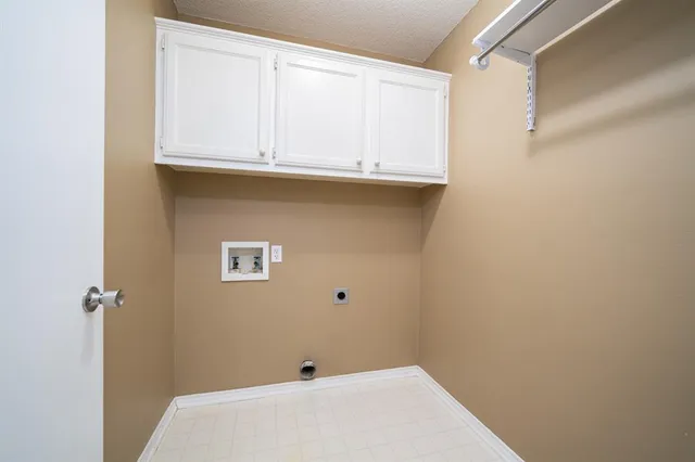 $274,500 | 814 Braewood Circle, Lindale, TX 75771