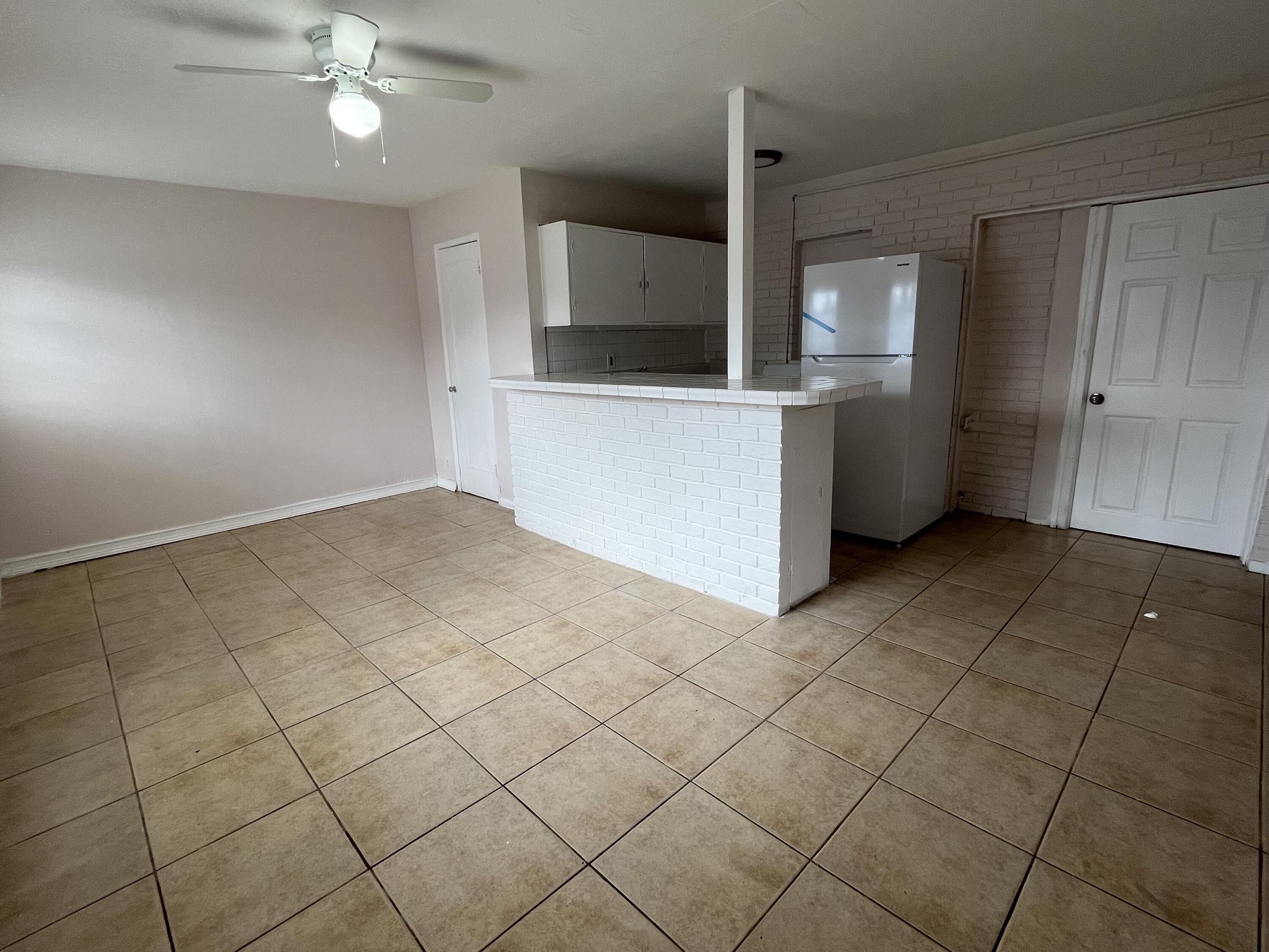 7871 Terrace Road Lake Worth, FL 33462 - Photo 4 of 8 IMG-7359