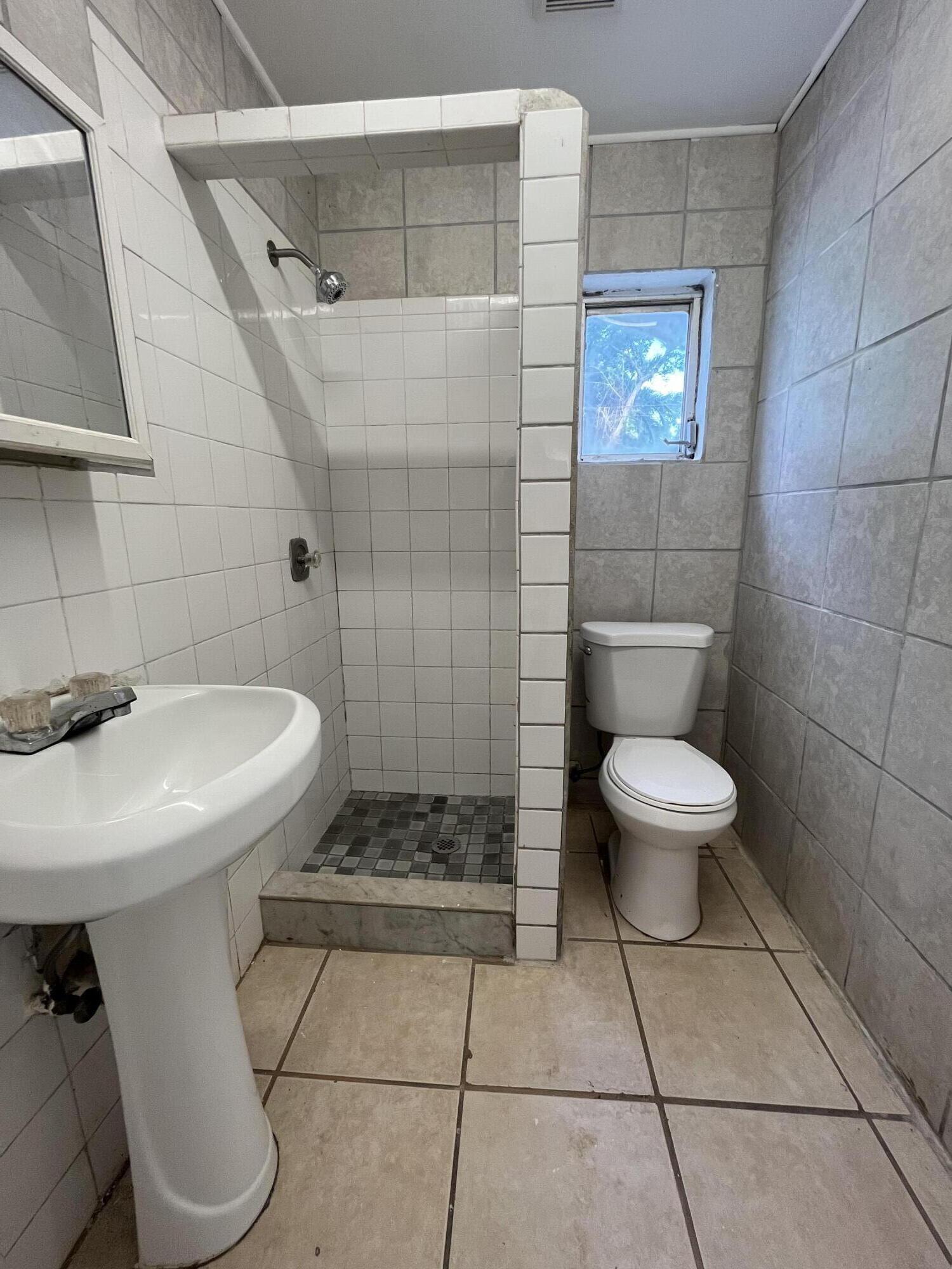 7871 Terrace Road Lake Worth, FL 33462 - Photo 5 of 8 IMG-7354
