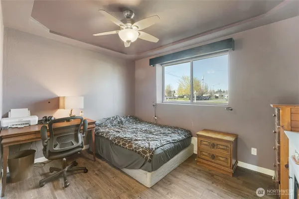 a view of a storage & utility room with washer and dryer