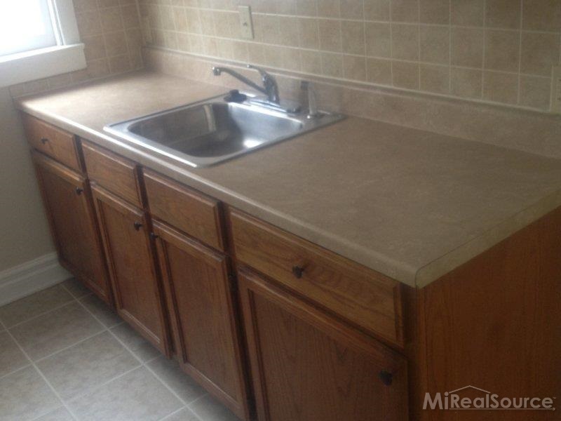 910 Neff Road, Unit 912 Grosse Pointe, MI 48230 - Photo 11 of 33