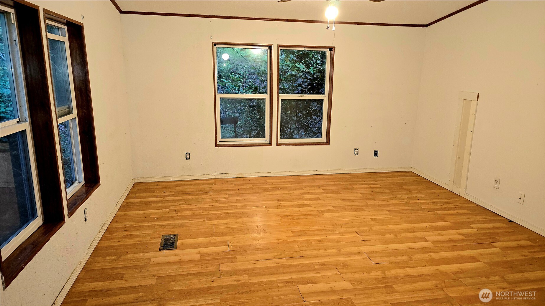4156 Agate Road Bellingham, WA 98226 - Photo 6 of 35 Gallery Image 6