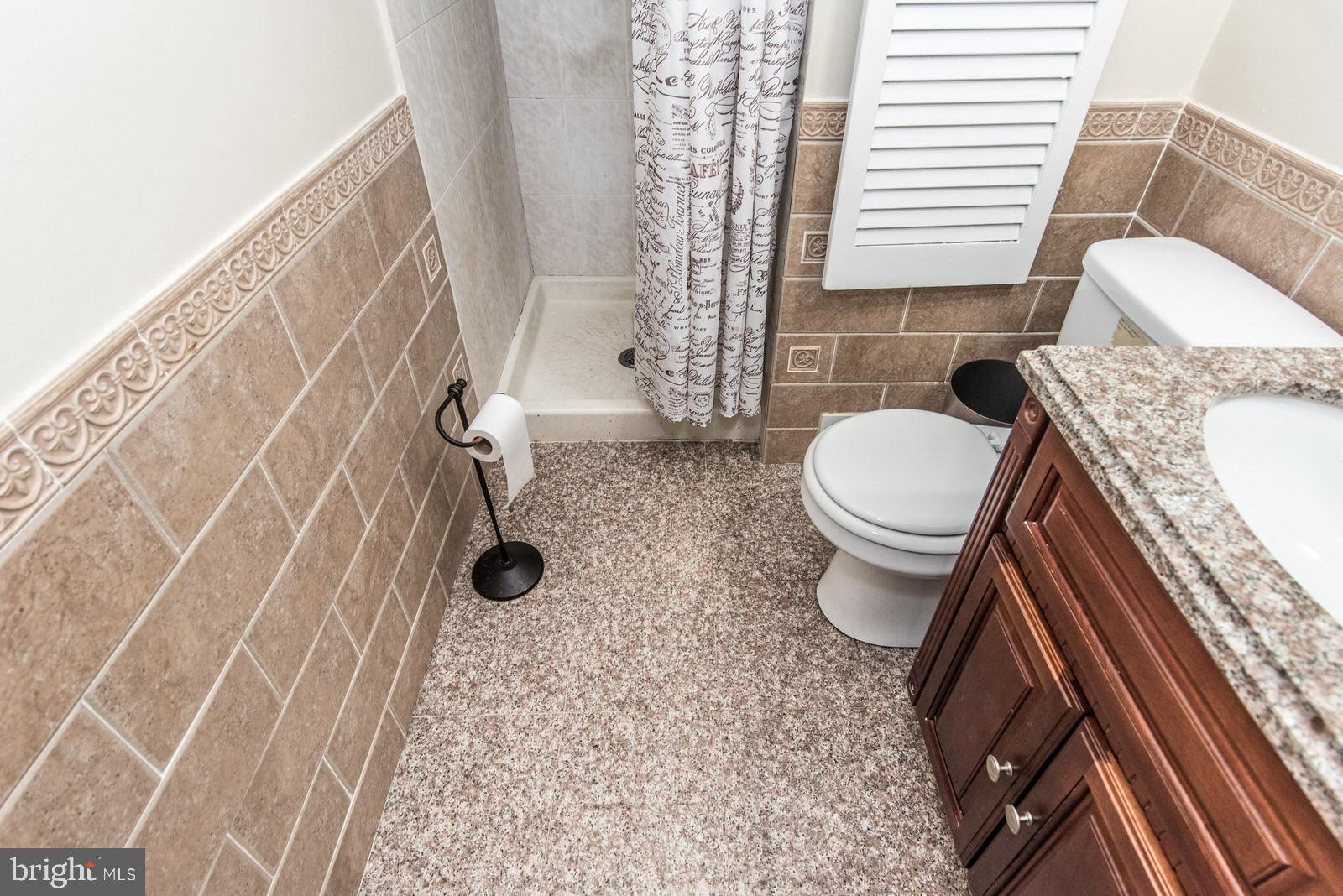 2813 Willits Road Philadelphia, PA 19114 - Photo 11 of 20 Main Room Private Bath