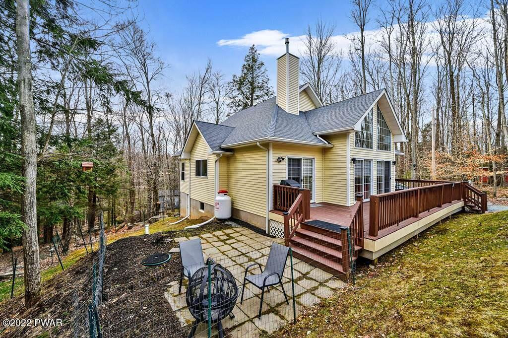 124-23 Ridge Circle Greentown, PA 18426 - Photo 4 of 84