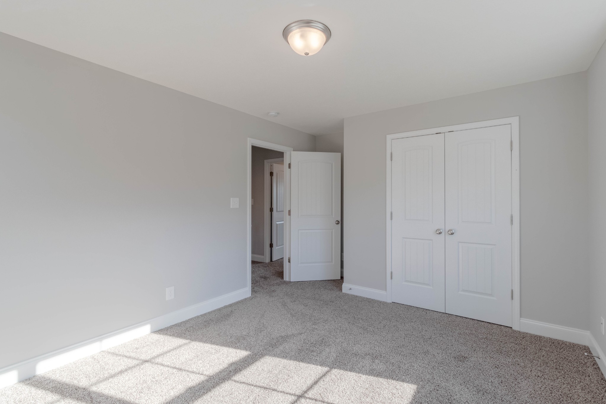 1688 Rains Road Clarksville, TN 37042 - Photo 26 of 32 a view of an empty room