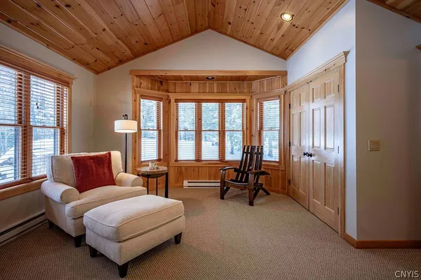 $1,599,900 | 75 Rocky Point Lane, Inlet, NY 13360
