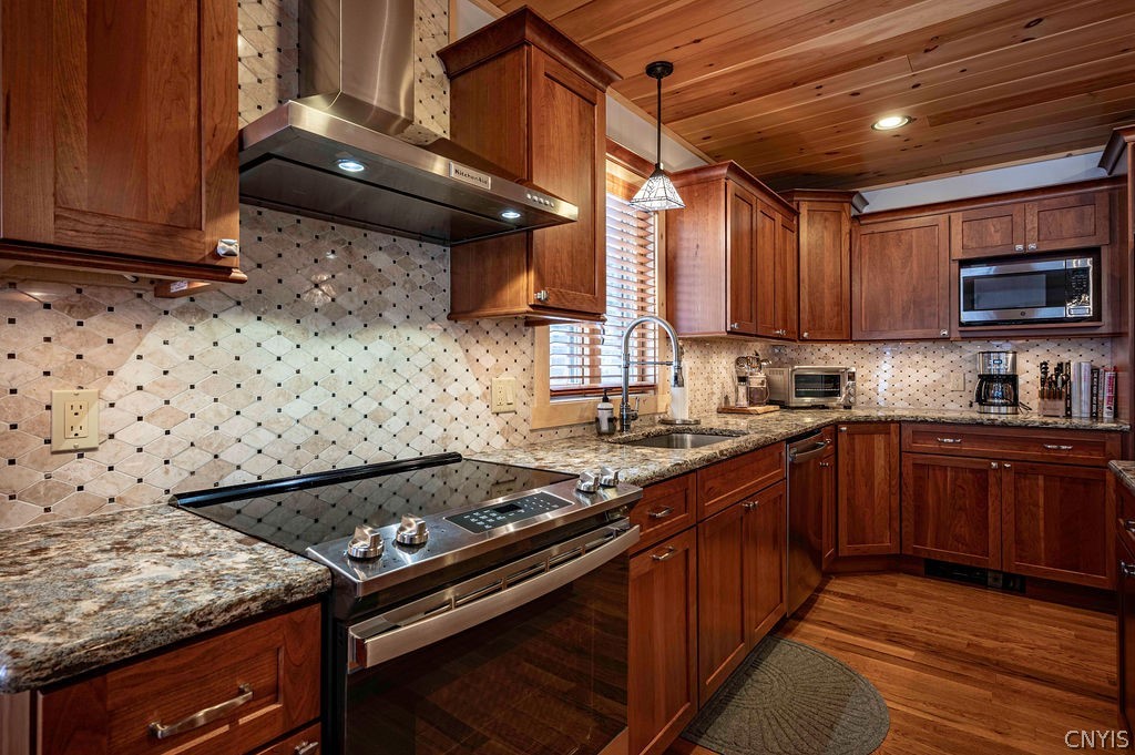 75 Rocky Point Lane Inlet, NY 13360 - Photo 5 of 25 Fully Equipped Kitchen