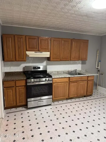 $330,000 | 331 2nd Street, Troy, NY 12180