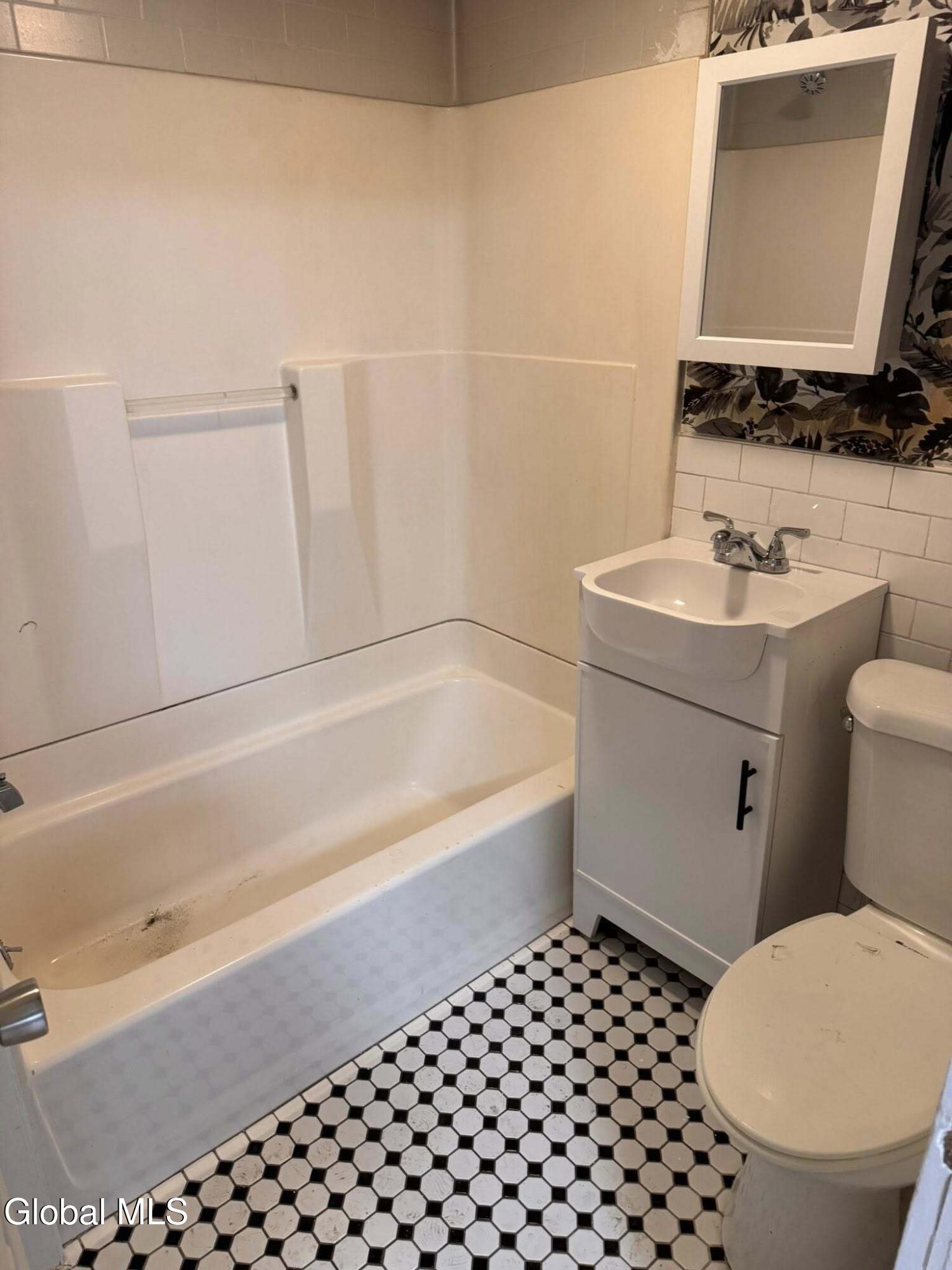 331 2nd Street Troy, NY 12180 - Photo 5 of 42 5