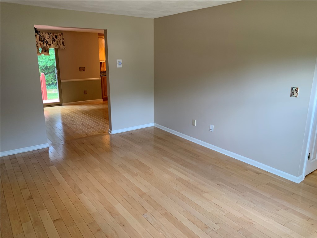 236 Old Forge Road, Unit 4 Warwick, RI 02818 - Photo 11 of 38 Living Room2