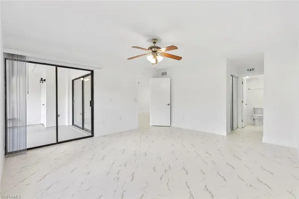 $2,000 | 151 Cypress Way East, Unit D3, Naples, FL 34110