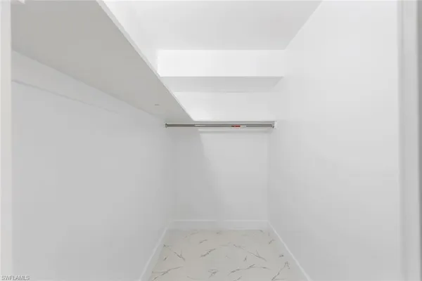 $2,000 | 151 Cypress Way East, Unit D3, Naples, FL 34110