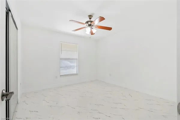 $2,000 | 151 Cypress Way East, Unit D3, Naples, FL 34110