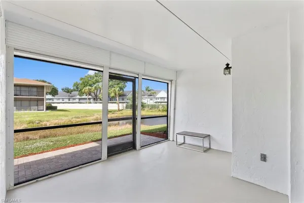 $2,000 | 151 Cypress Way East, Unit D3, Naples, FL 34110