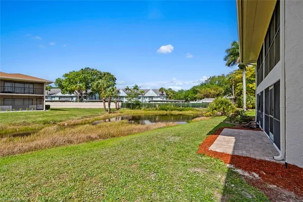 $2,000 | 151 Cypress Way East, Unit D3, Naples, FL 34110