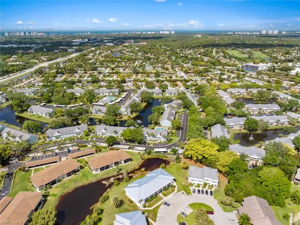 $2,000 | 151 Cypress Way East, Unit D3, Naples, FL 34110