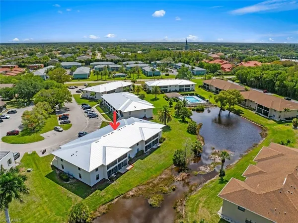 $2,000 | 151 Cypress Way East, Unit D3, Naples, FL 34110