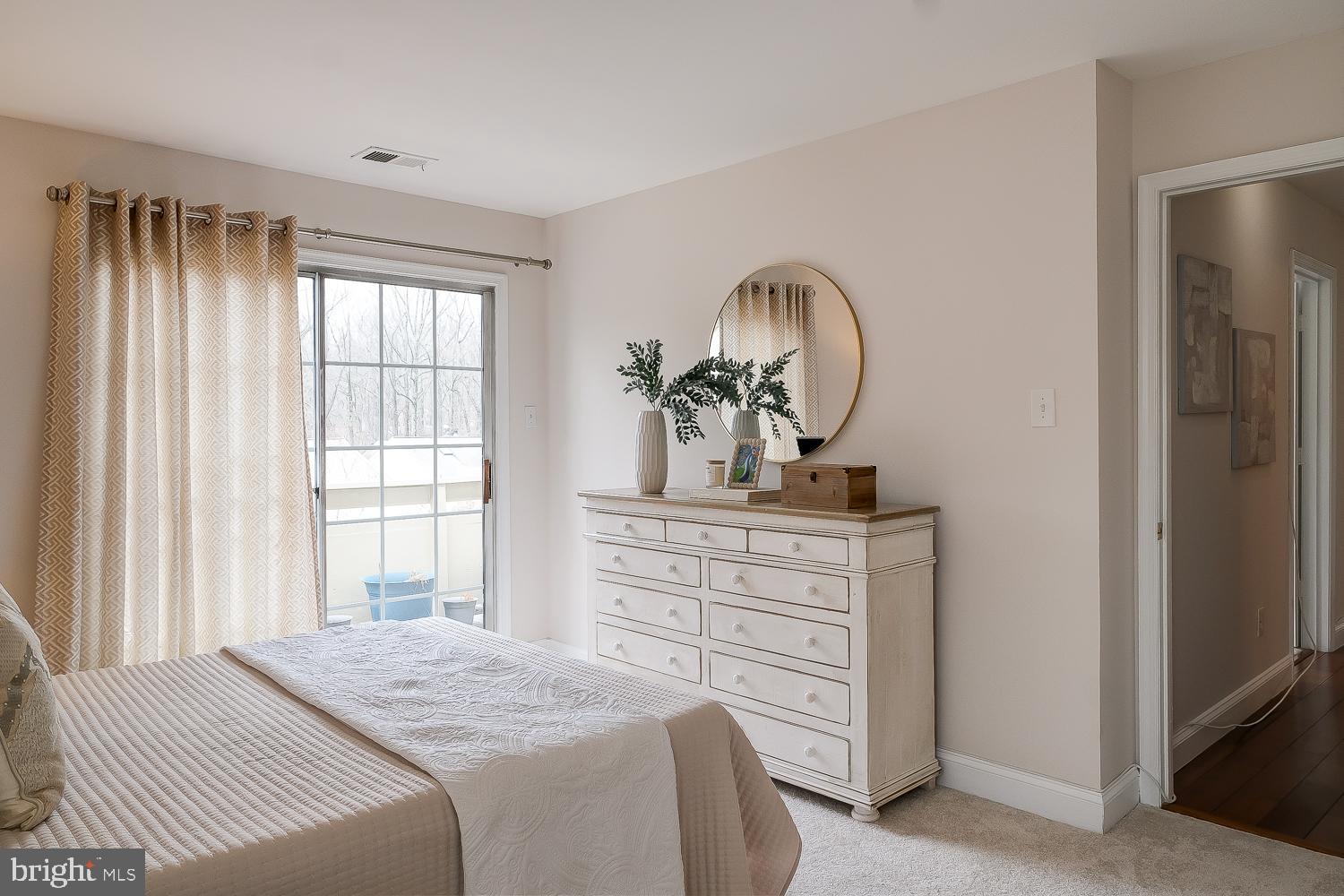 2224 Springwood Drive, Unit J Reston, VA 20191 - Photo 15 of 28