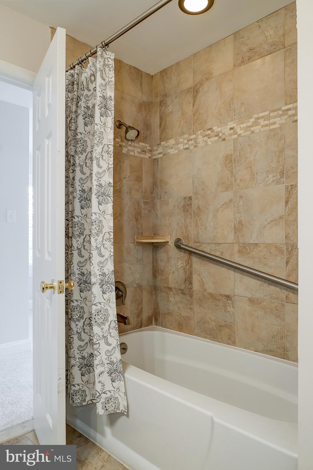 2224 Springwood Drive, Unit J Reston, VA 20191 - Photo 18 of 28