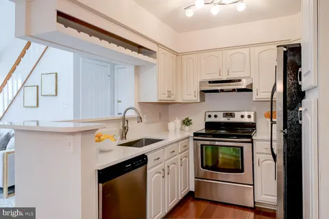 $350,000 | 2224 Springwood Drive, Unit J, Reston, VA 20191