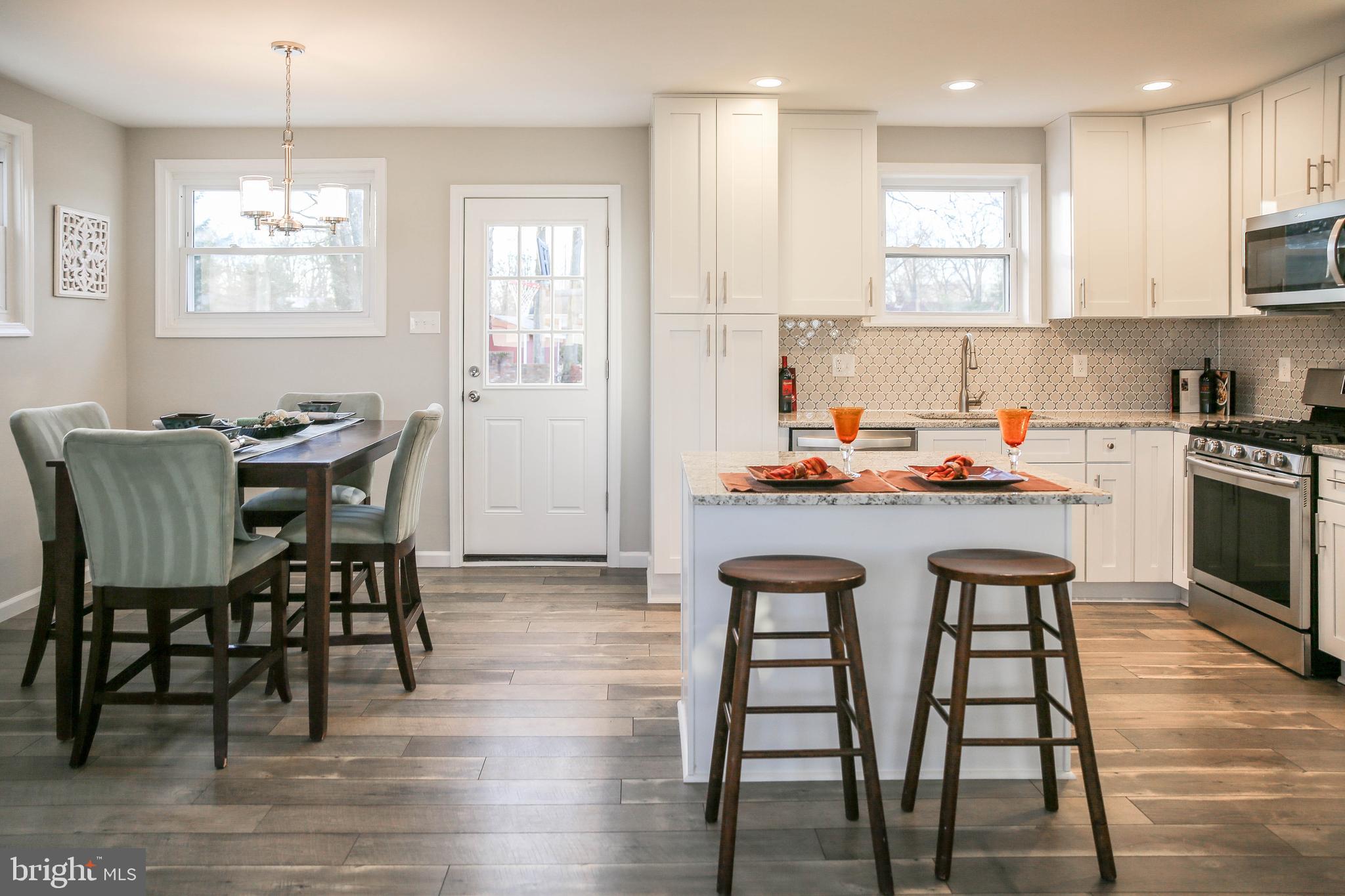 5703 Kirby Road Clinton, MD 20735 - Photo 4 of 38 Designer Kitchen
