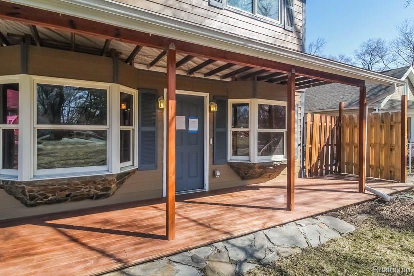 22814 Power Road Farmington, MI 48336 - Photo 3 of 27