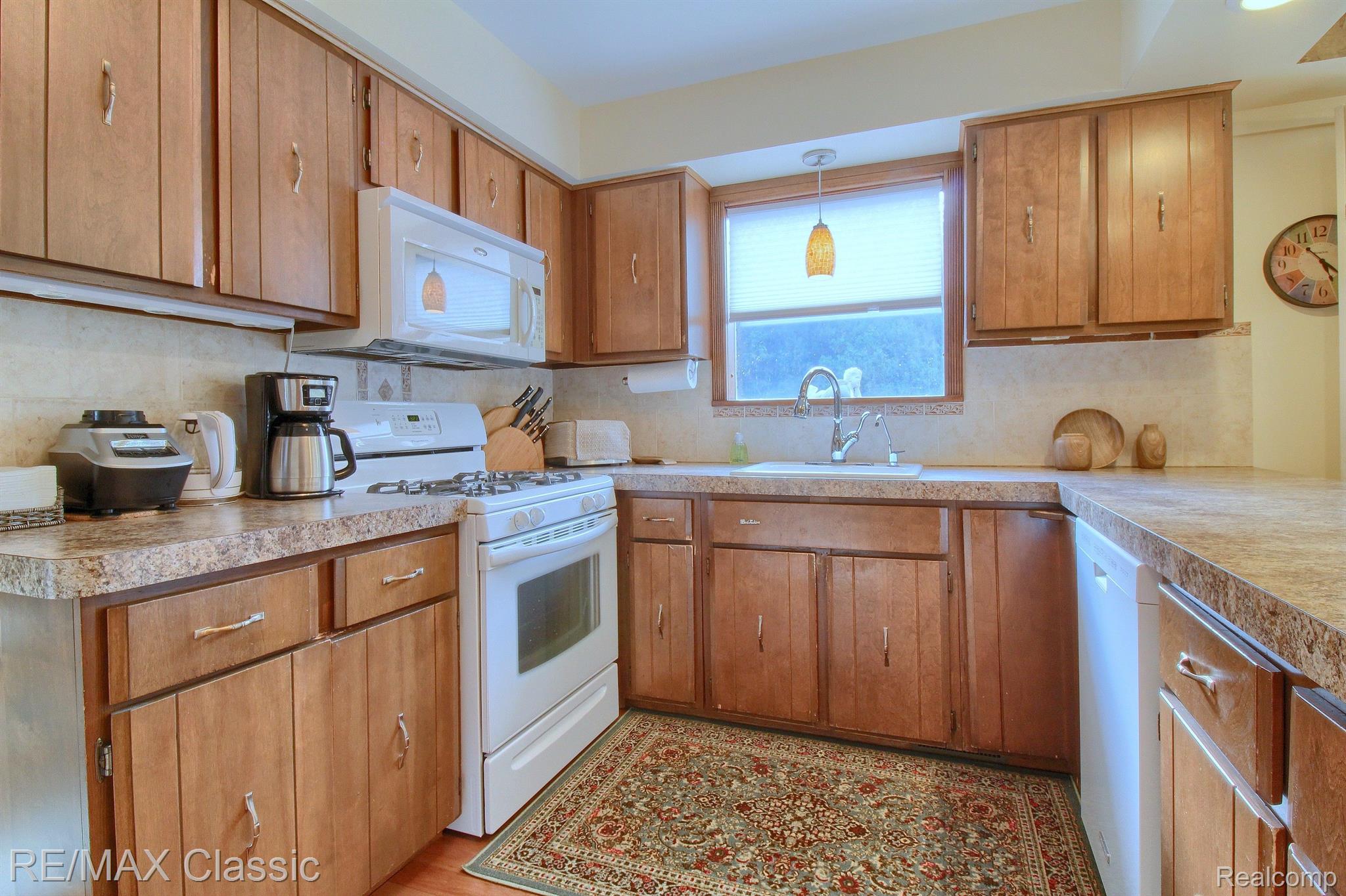 6079 Wedgewood Road Canton, MI 48187 - Photo 10 of 30 Gallery Image 10