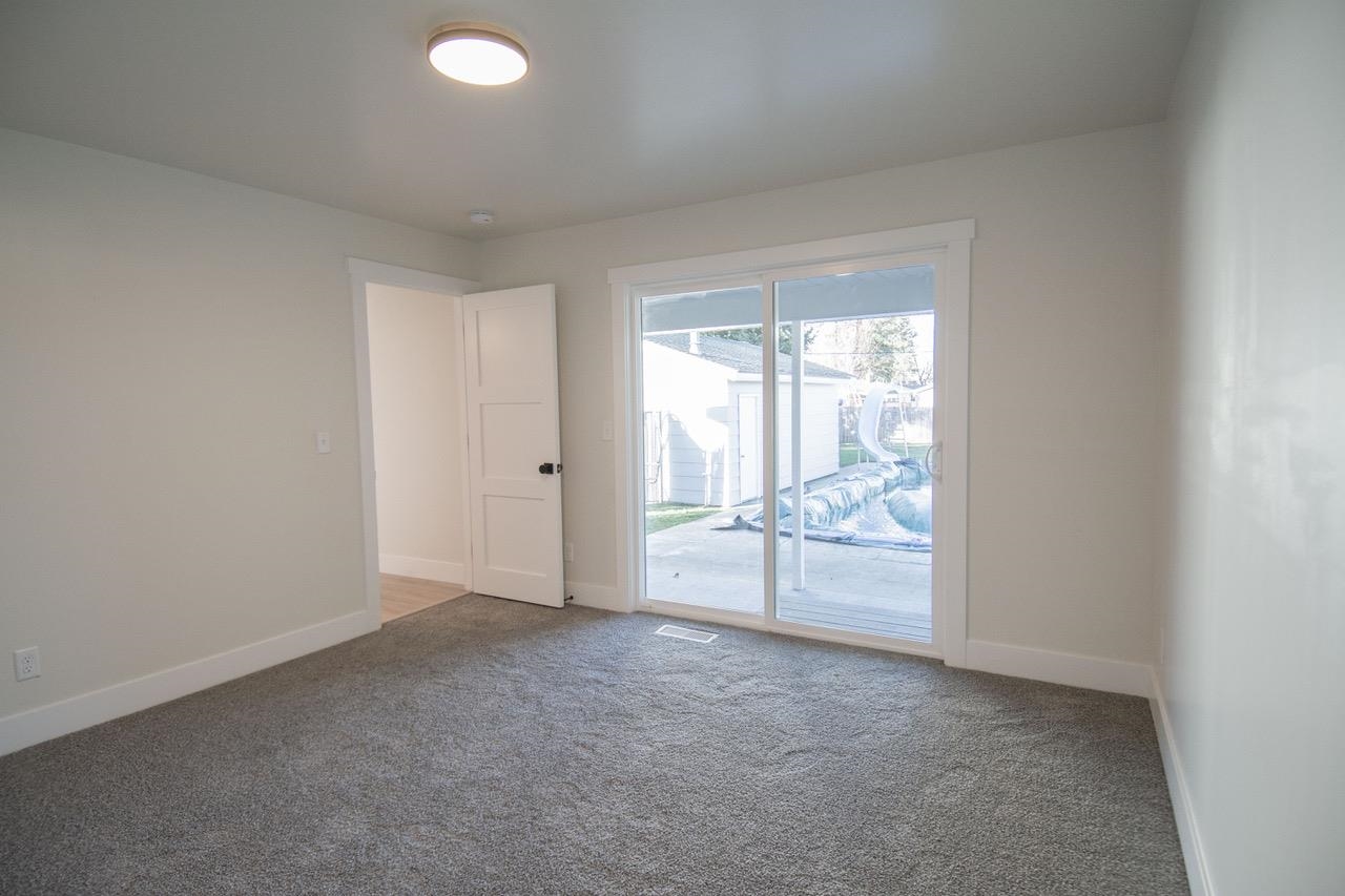 4312 West Broad Avenue Spokane, WA 99205 - Photo 16 of 44