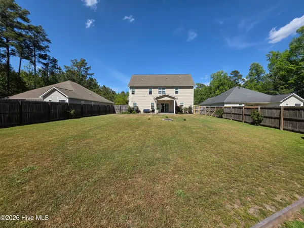 $2,400 | 763 Radiant Drive, Jacksonville, NC 28546