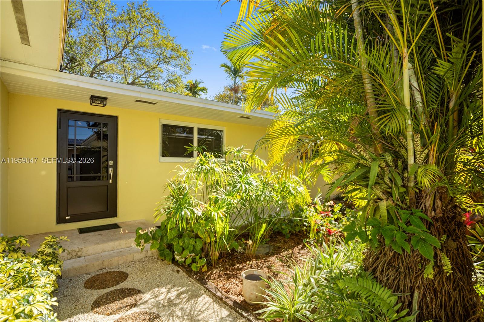 6331 Southwest 62nd Terrace South Miami, FL 33143 - Photo 26 of 75