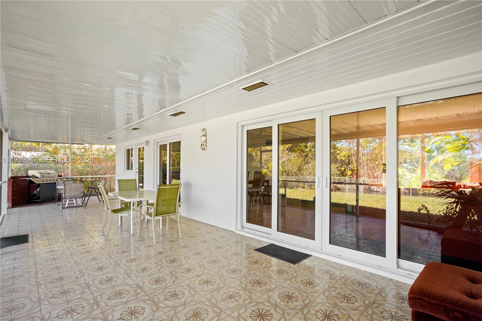 6331 Southwest 62nd Terrace South Miami, FL 33143 - Photo 28 of 75