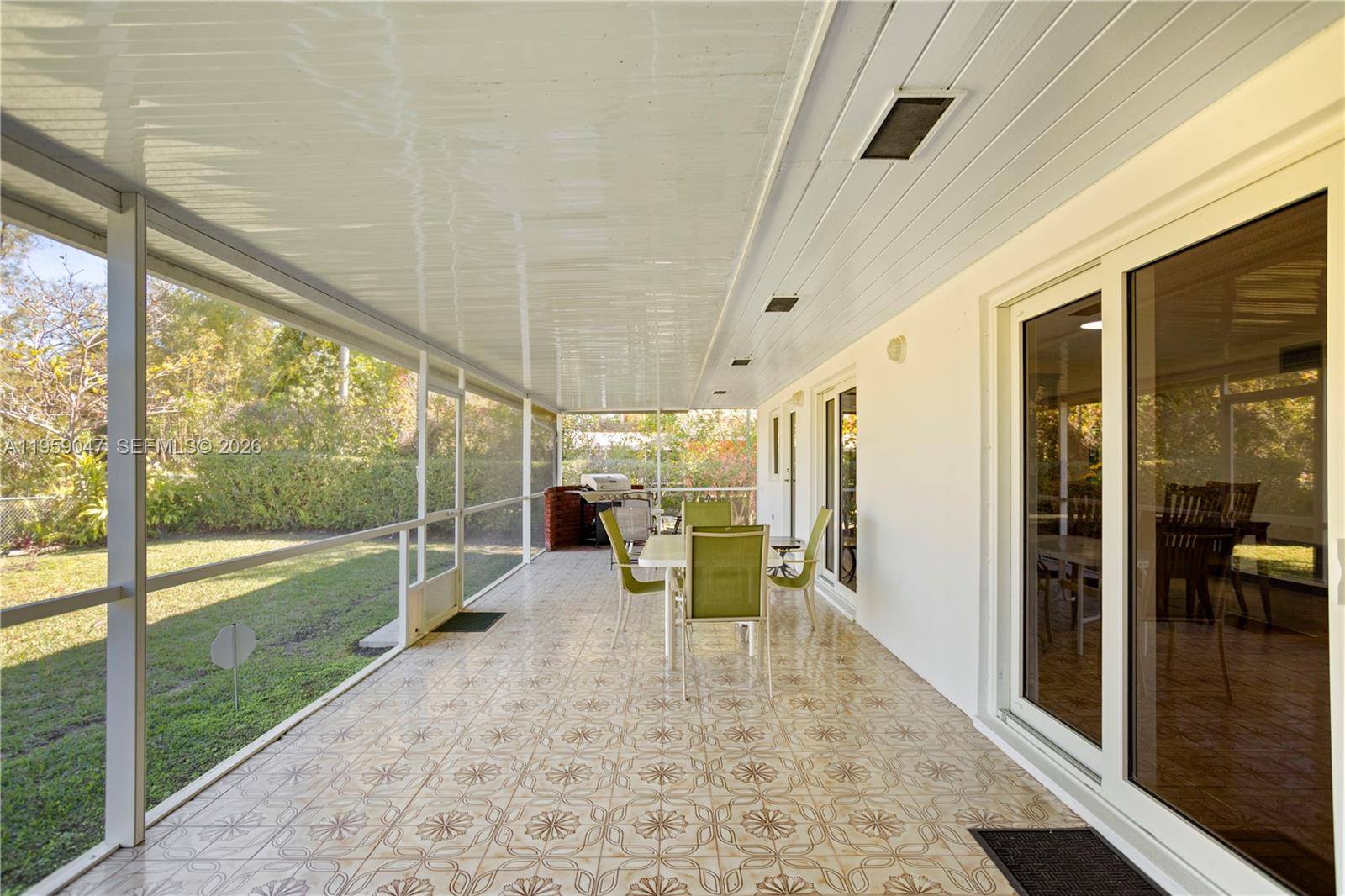 6331 Southwest 62nd Terrace South Miami, FL 33143 - Photo 29 of 75