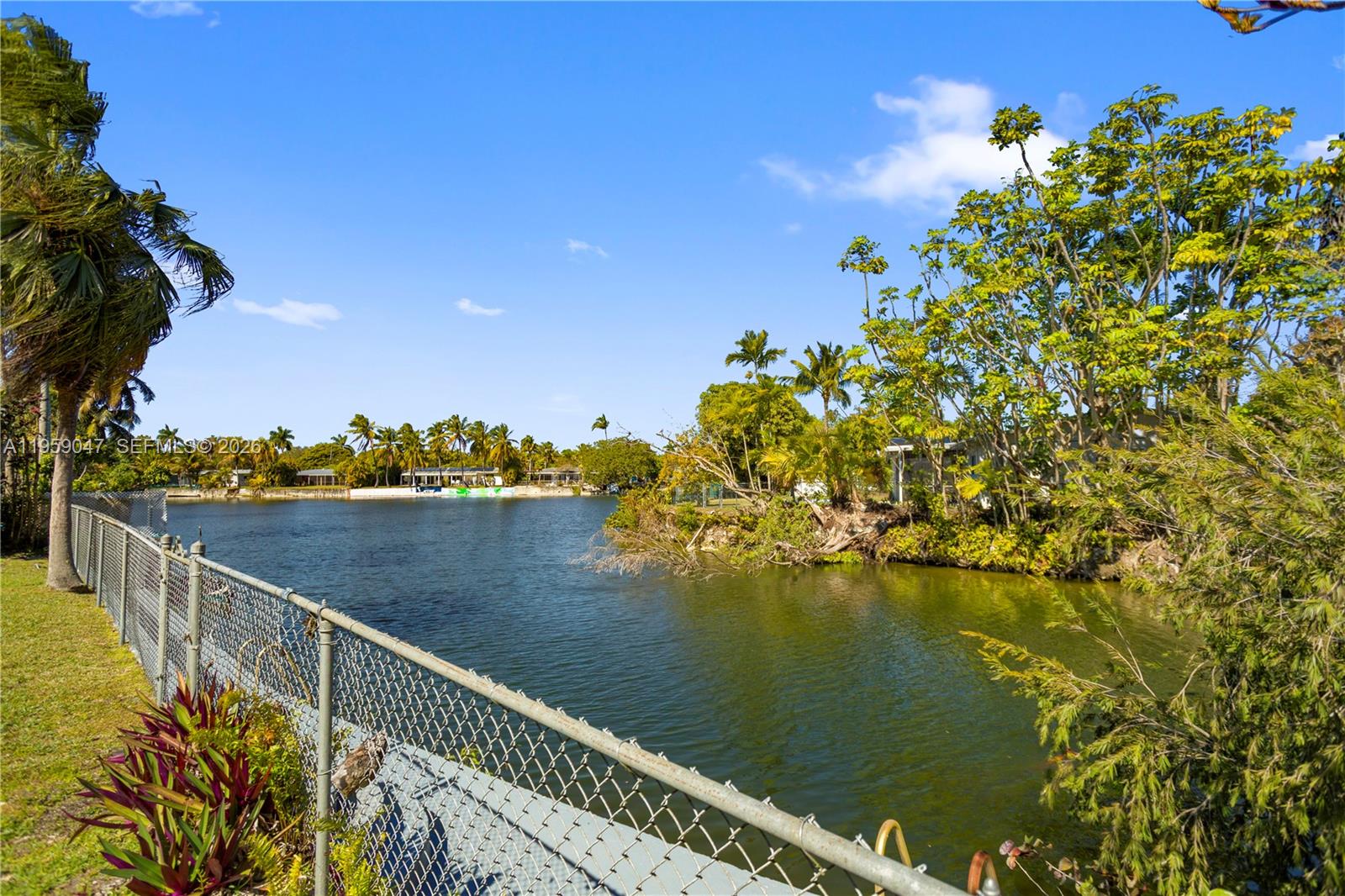 6331 Southwest 62nd Terrace South Miami, FL 33143 - Photo 36 of 75