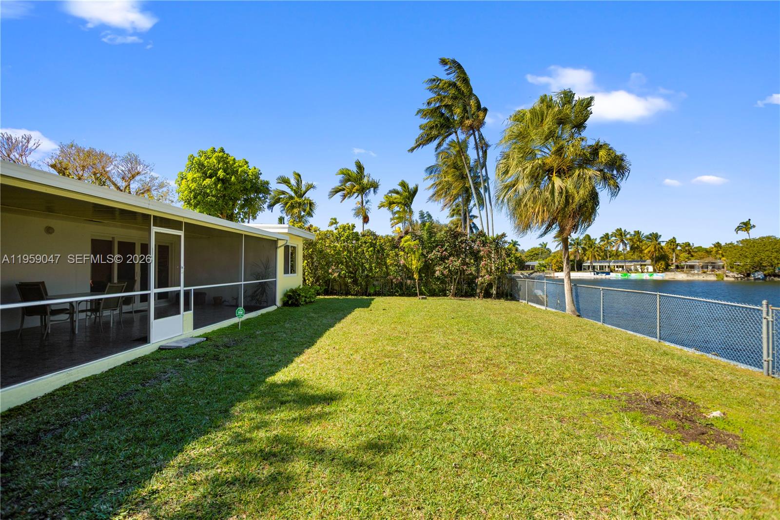 6331 Southwest 62nd Terrace South Miami, FL 33143 - Photo 37 of 75