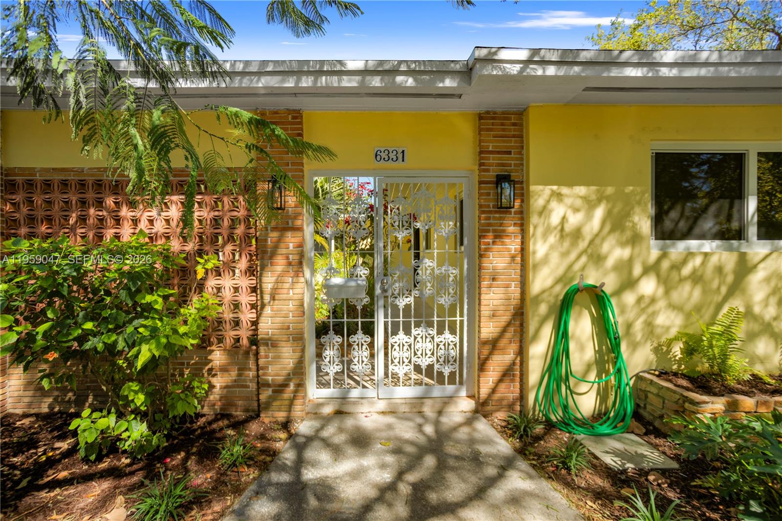 6331 Southwest 62nd Terrace South Miami, FL 33143 - Photo 38 of 75