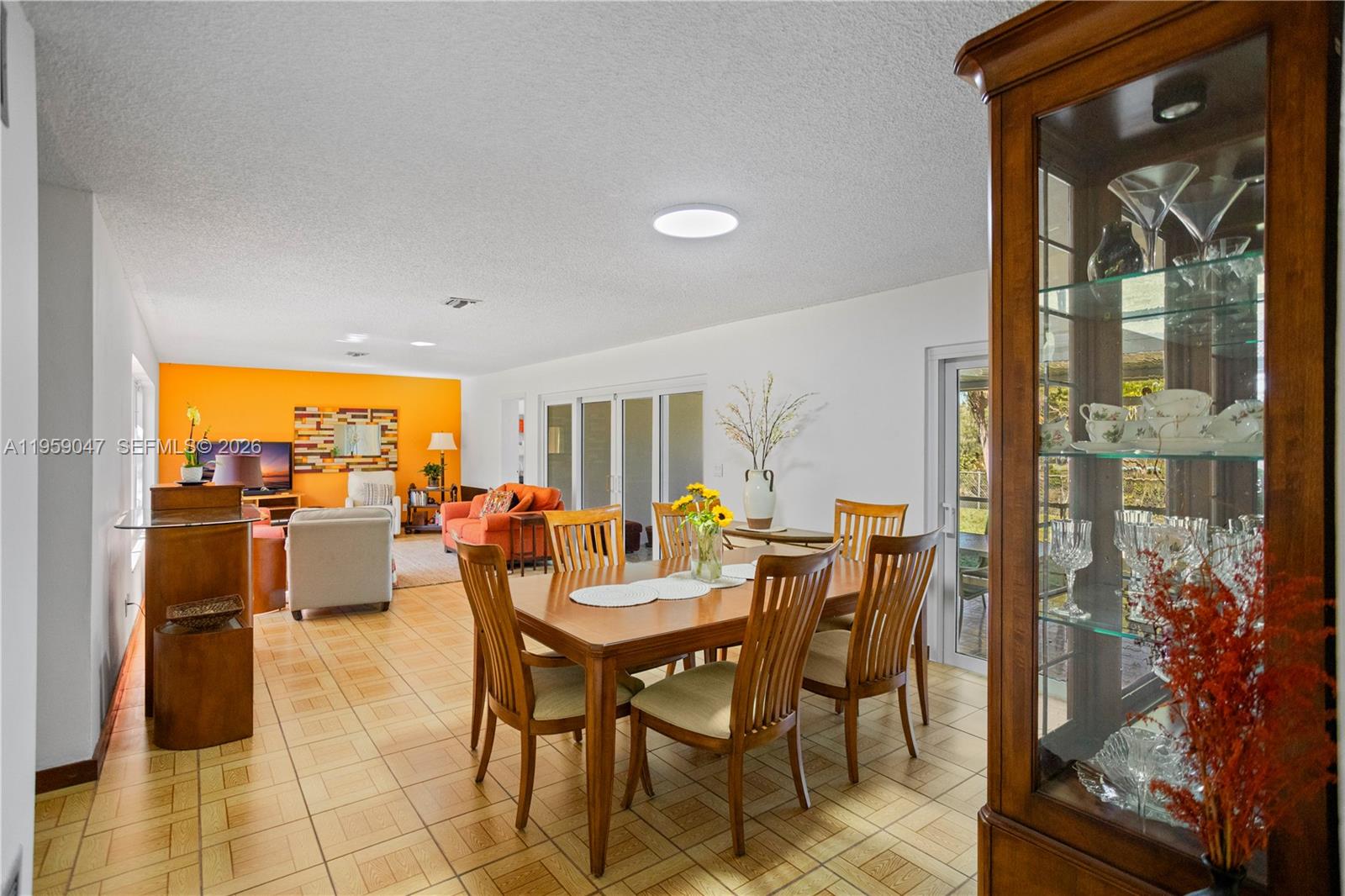 6331 Southwest 62nd Terrace South Miami, FL 33143 - Photo 5 of 75