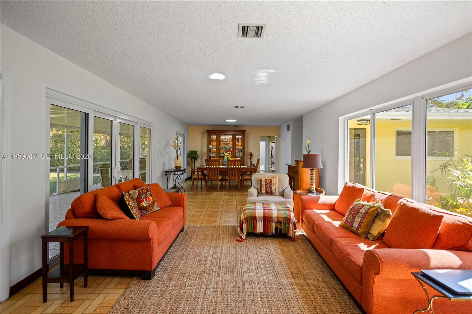 6331 Southwest 62nd Terrace South Miami, FL 33143 - Photo 8 of 75