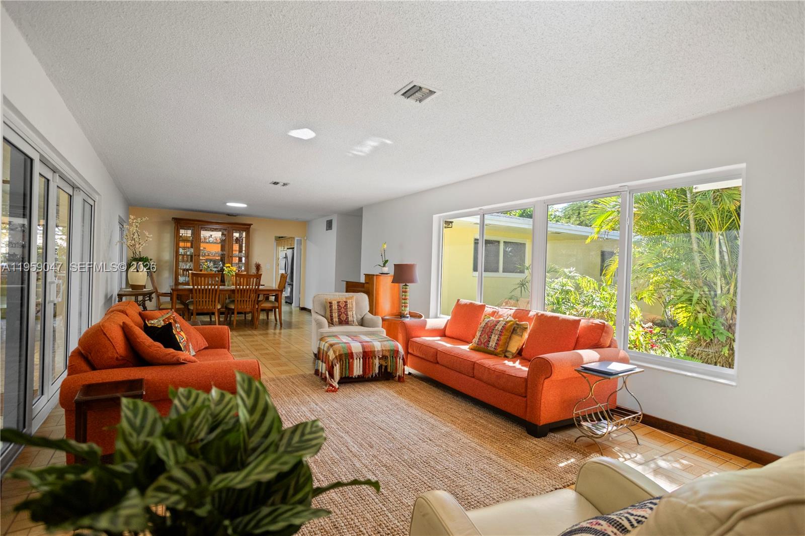 6331 Southwest 62nd Terrace South Miami, FL 33143 - Photo 10 of 75